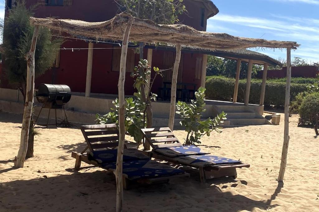 Case Beach Ngalou Sessene Eksteriør bilde